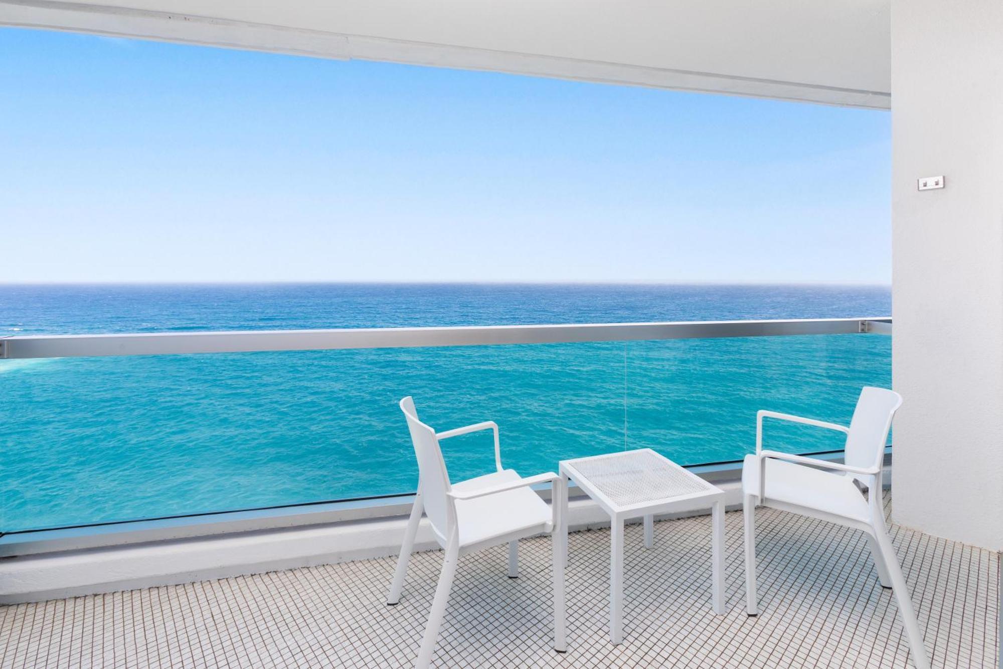 فندق بيست سميراميس بويرتو ذي لا كروز المظهر الخارجي الصورة Balcony of a suite
