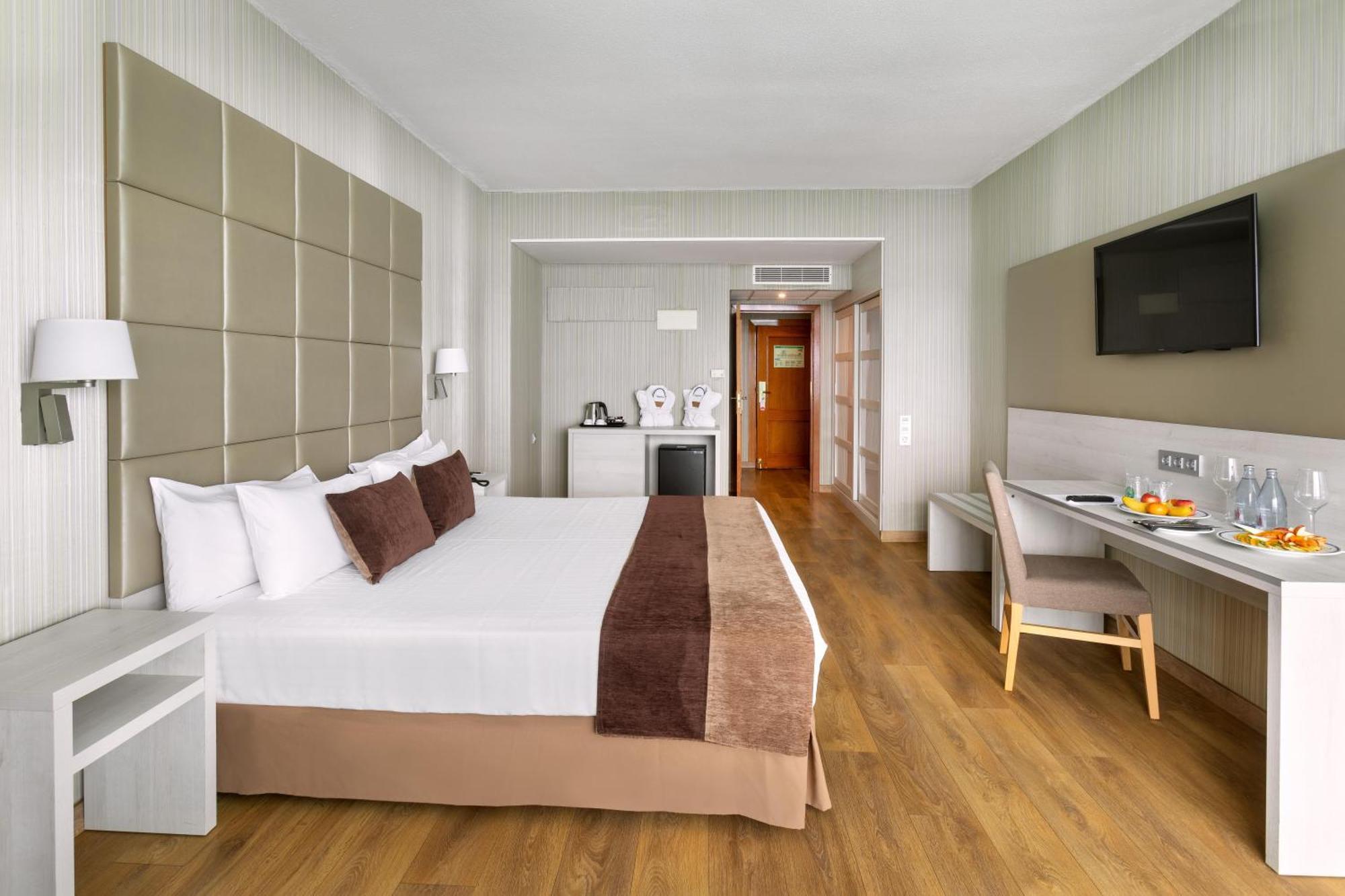 فندق بيست سميراميس بويرتو ذي لا كروز المظهر الخارجي الصورة A room at the hotel