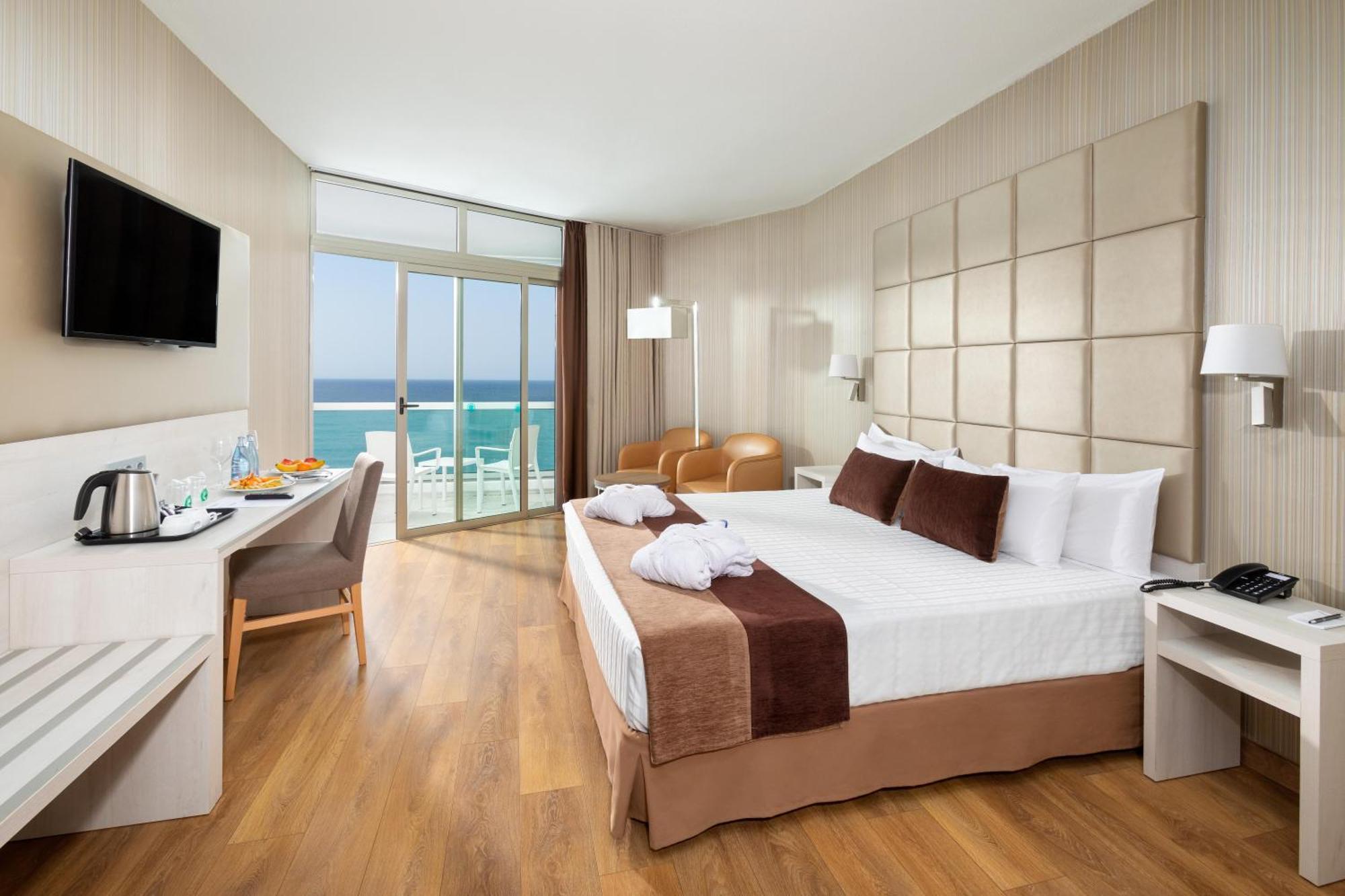 فندق بيست سميراميس بويرتو ذي لا كروز المظهر الخارجي الصورة A room at the hotel